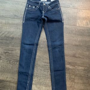 BUCKLE DAY TRIP Jeans. Size 23. Smoke Free Home